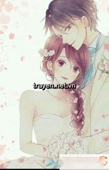 Sườn Xám Và Quân Trang - Thẩm Vân Cương
