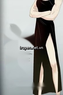 Bị Kẻ Thù Truyền Kiếp Phát Hiện Mặc Đồ Nữ